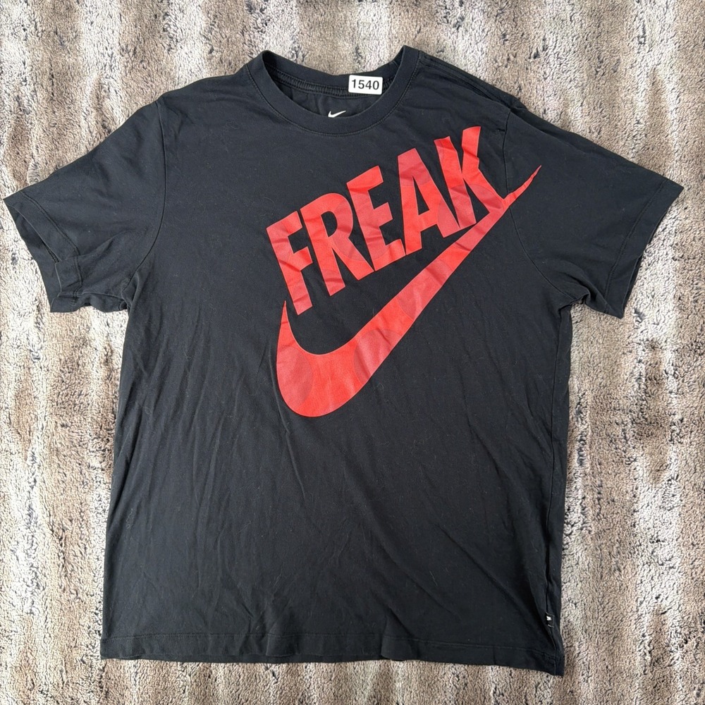 NIKE FREAK T Shirt Dri-fit  XL Red Black SWOOSH Big Graphic Print